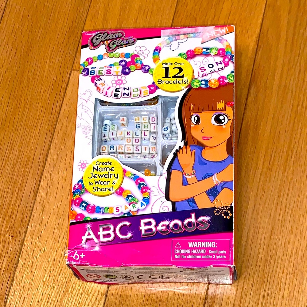 Abc beads, bracelet maker